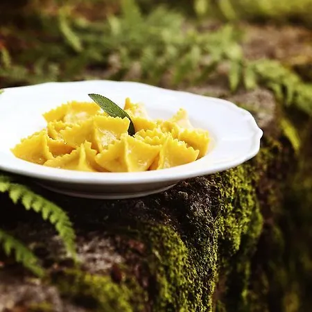 Pizzini Mottarone - Restaurant And Στρέσα