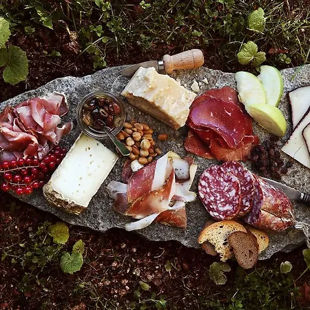 Pizzini Mottarone - Restaurant&rooms 3*