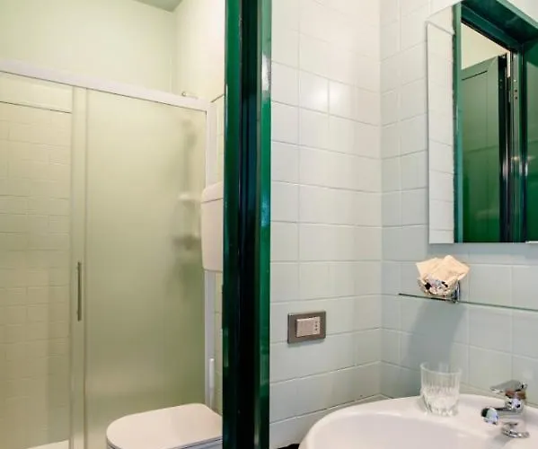 בית הארחה Pizzini Mottarone - Restaurant And סטרסה